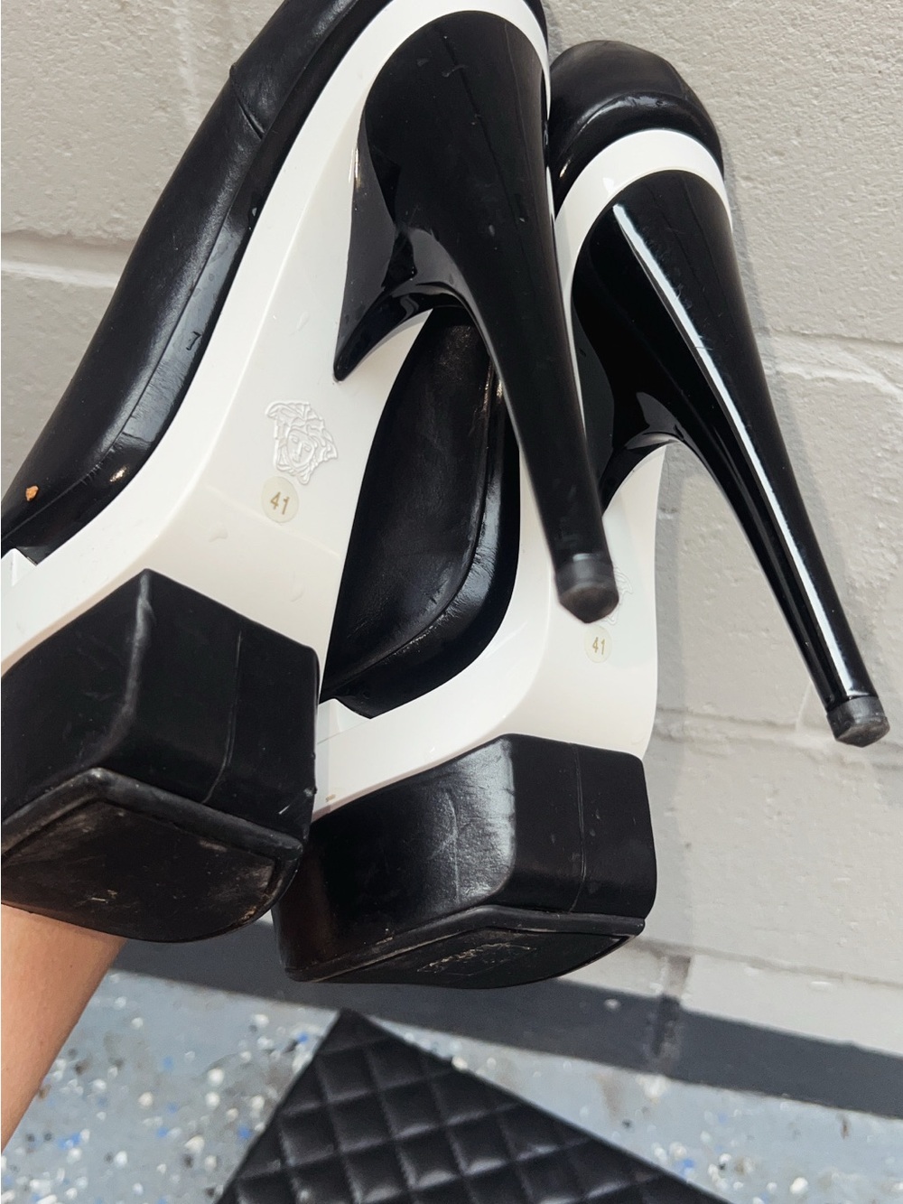 Versace Triple Platform Black/white Leather Stilettos Size 41 - Picture 7 of 10